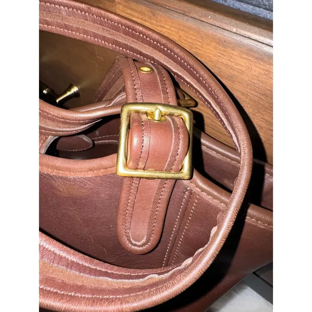 Rich Chocolate Brown Coach Vintage Legacy Large Shopper - Picture 3 of 9